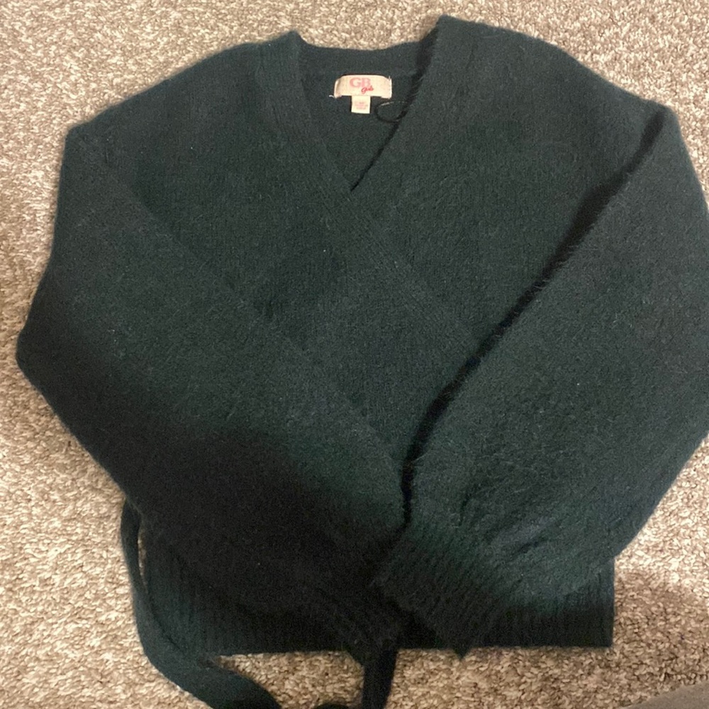 GB girls sweater